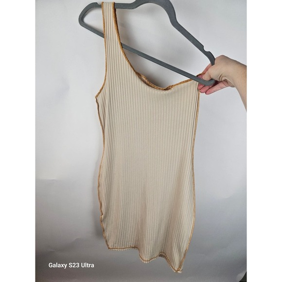 Blue Blush Los Angeles, szM, yellow, 1 shoulder, ribbed, slip dress, made in USA - Picture 3 of 10